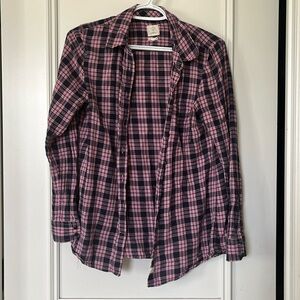 Gap plaid shirt. Pink and navy. Size small.